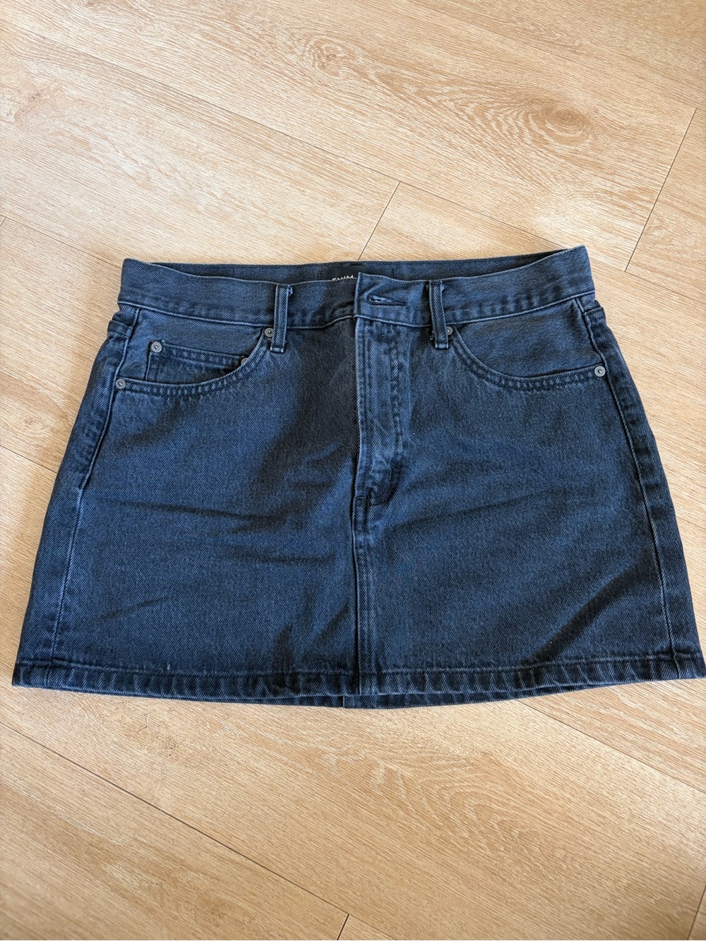 Women's Black Denim Mini Skirt - Denim Forum/Aritzia